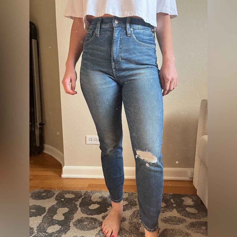 Madewell “The Mom” Jeans in size 25